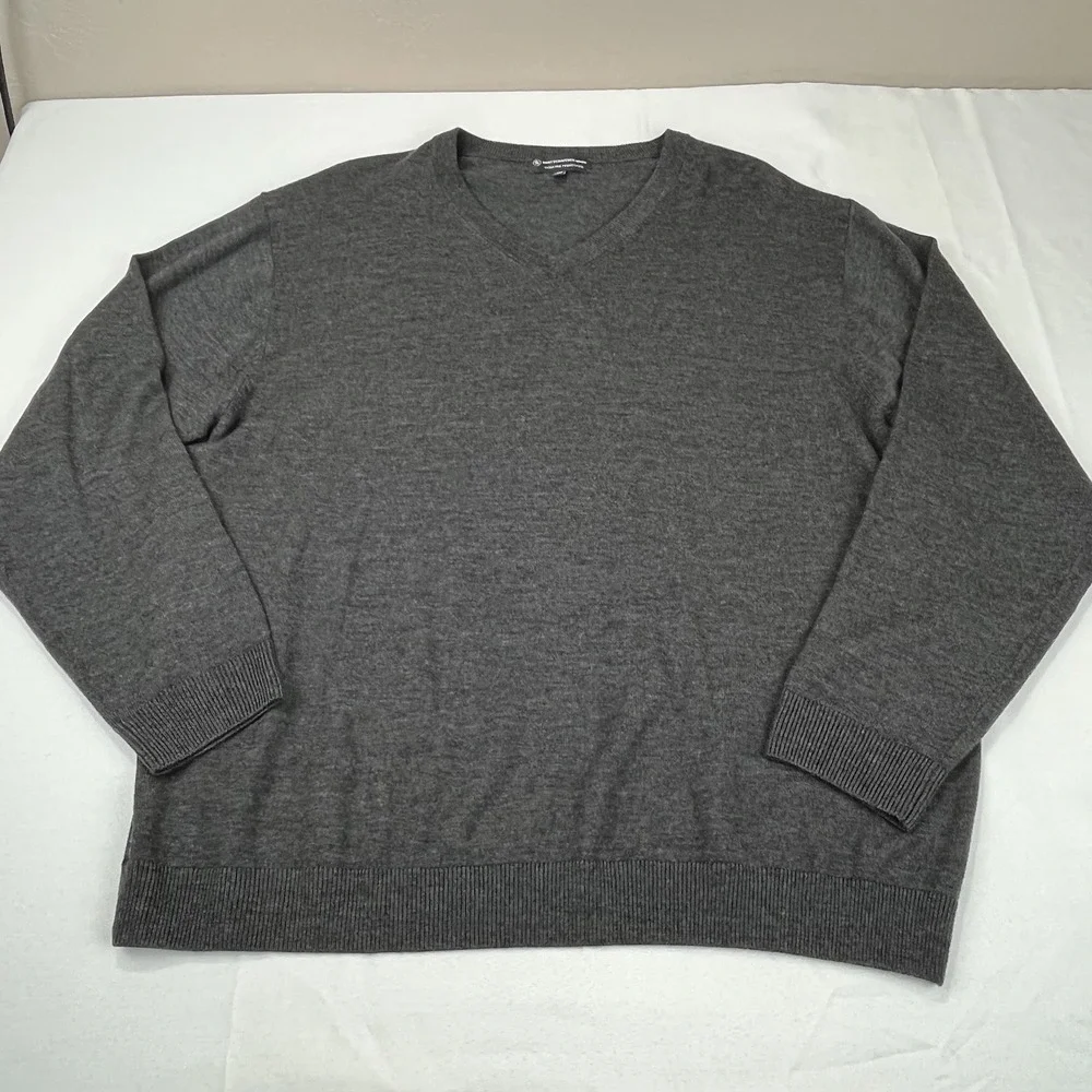 Men's Big & Tall Hart Schaffner Marx Extra Fine Merino Wool V-Neck Sweater 2XB